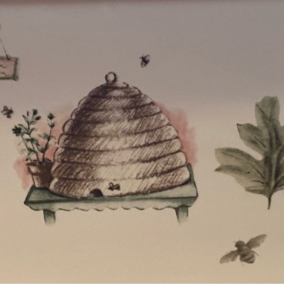 Pfaltzgraff Naturewood Handpainted Cream Green Ceramic Bread Box 3D bird handle - Picture 4 of 7